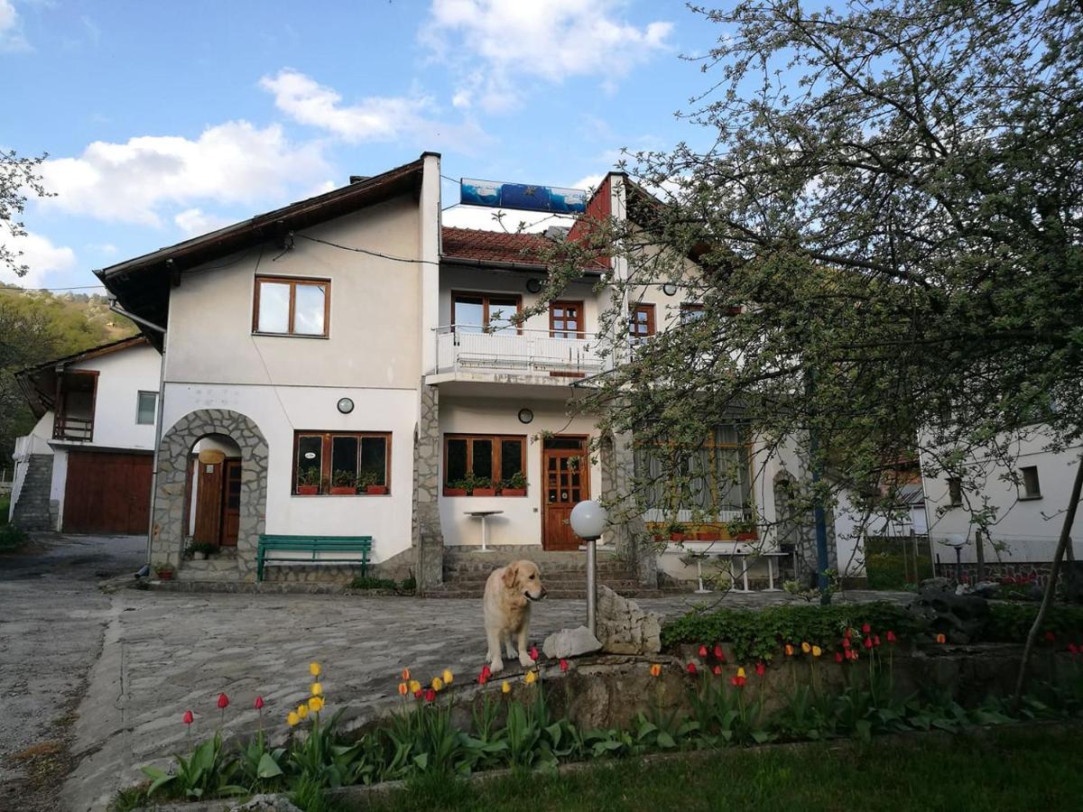 Самостоятелни стаи в къща за гости Балкан Рибарица Екстериор снимка